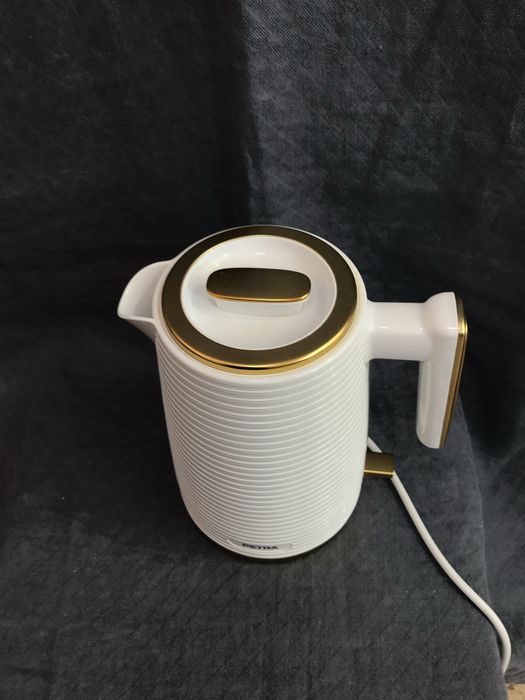 Електрическа кана Petra