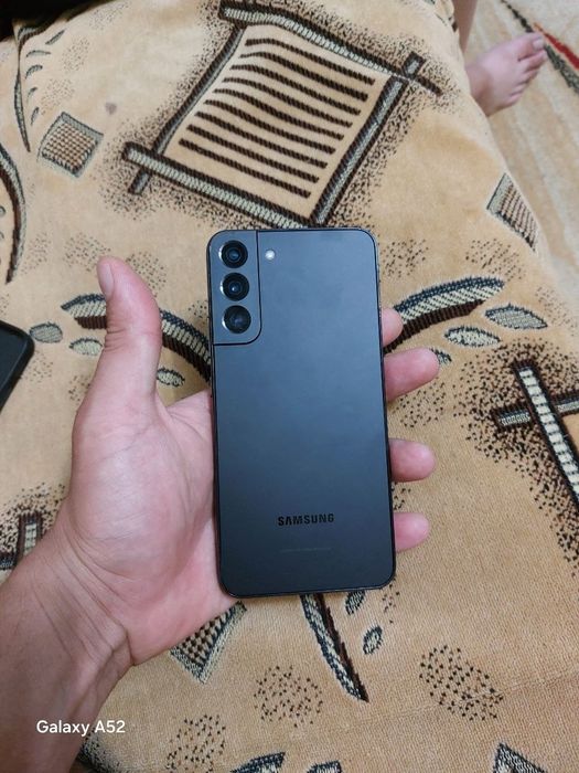 Samsung s 22 plus  8 /256 состояния идеал