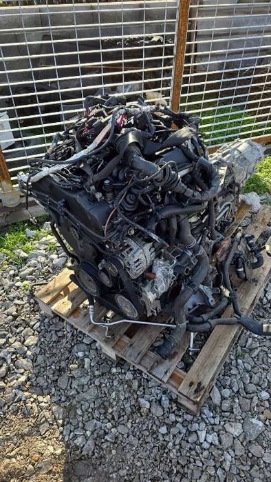 Продавам мотор и кутиа автомат 4/4 q5 2014 година