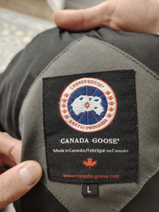 Продам женский пуховик