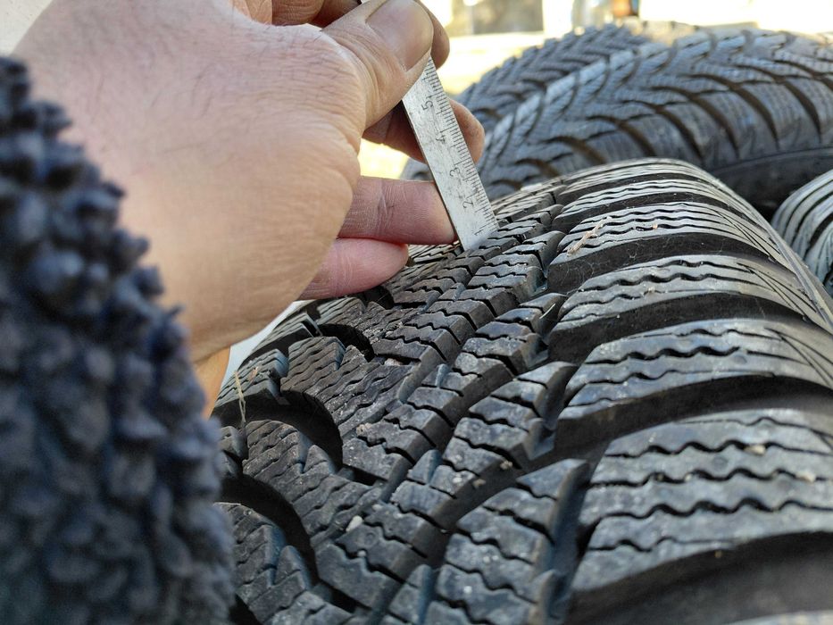 Джанти с Зимни Гуми 15ц.Мерцедес Ц Кл.