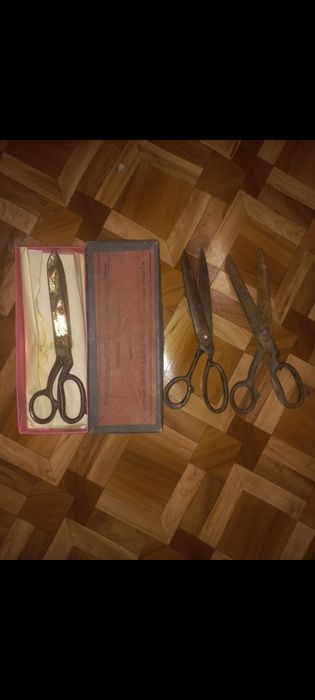 Ножици и джобни ножки