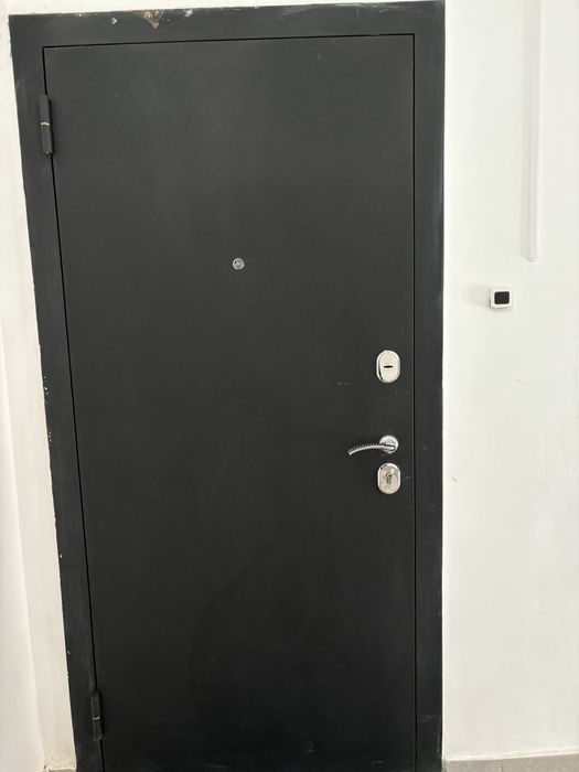 Входная дверь на 2*0,96