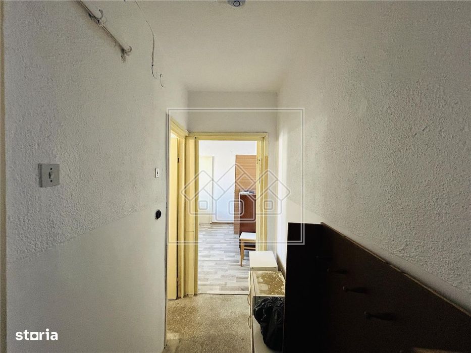 Ap cu 2 camere, balcon, etaj 45 - Zona Ciresica