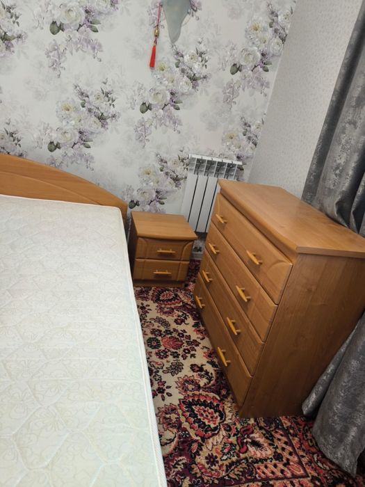 Продам спальный гарнитур
