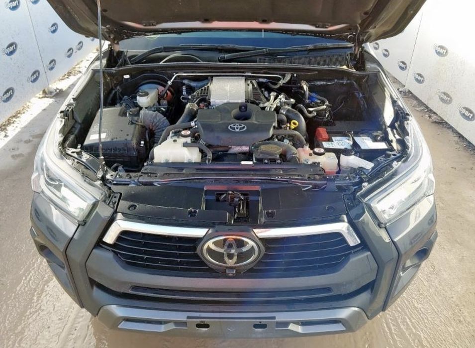 Dezmembrez Toyota Hilux 2.8 1GD-FTV Automat 2020-2024