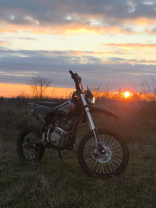 Vând motocross enduro