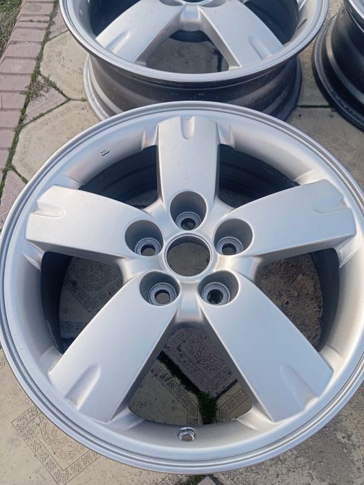 17 титанка оутландер