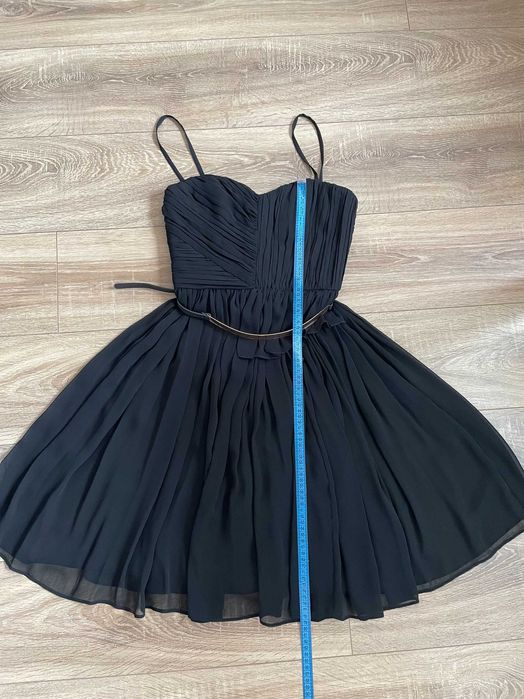 Rochie neagra plisata cu corset Mango S