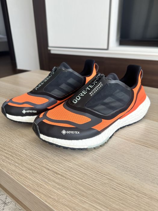 Кроссовки Adidas ULTRABOOST 22 GORE-TEX