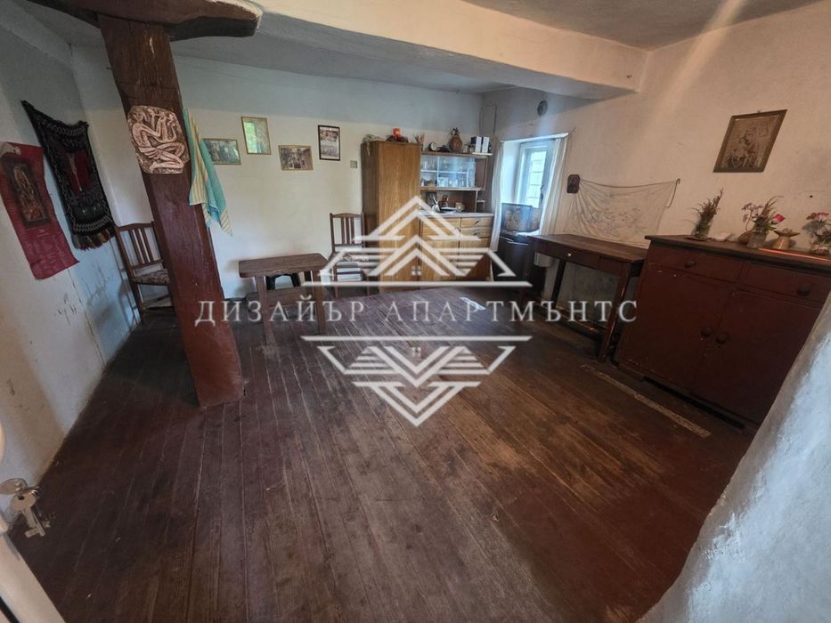 Къща в Бургас, област-с.Дебелт площ 150 цена 55000
