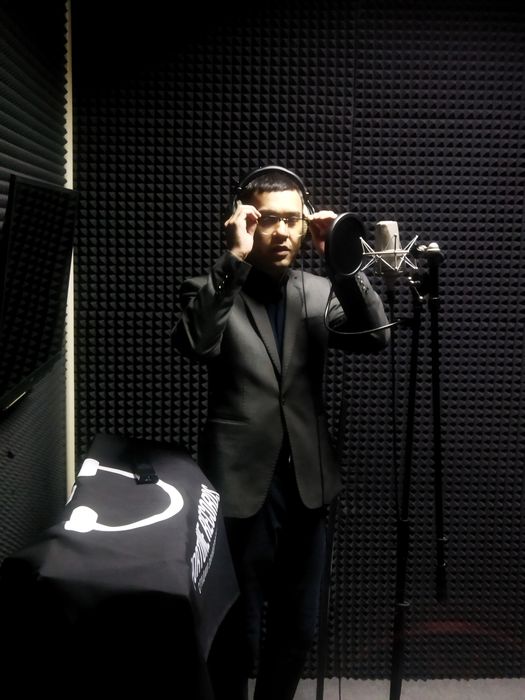 Певец современый Солист вокалист Астана