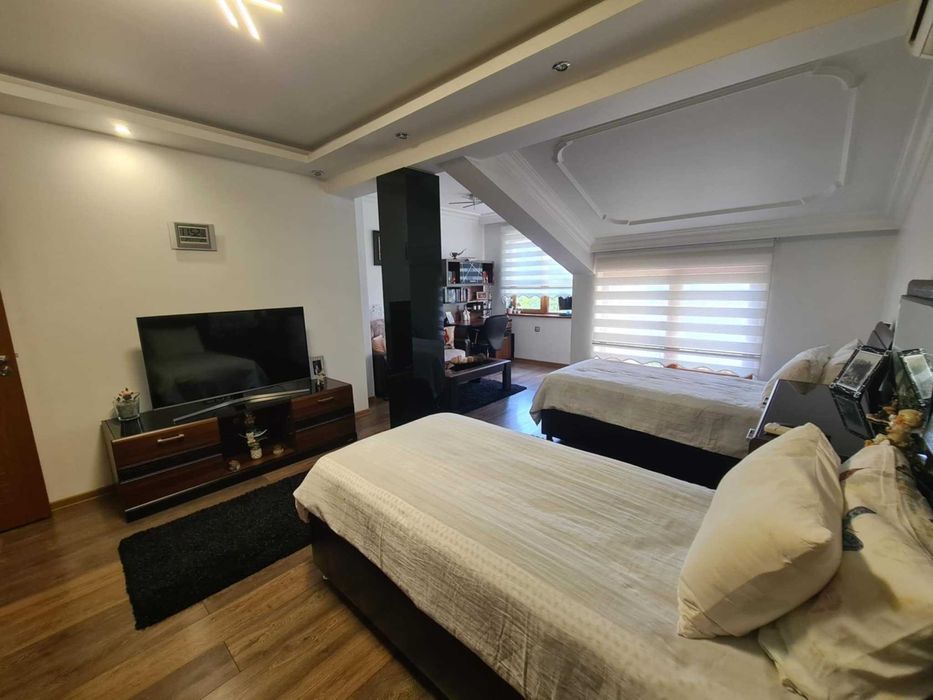 Луксозеен Мезонет с Три Спални в кв. Любен Каравелов, гр. Хасково