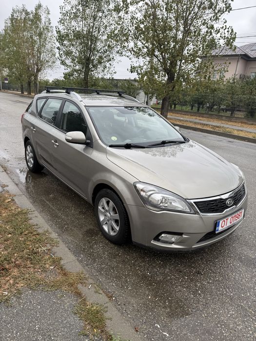 KIA Ceed 2012 — imagine 3