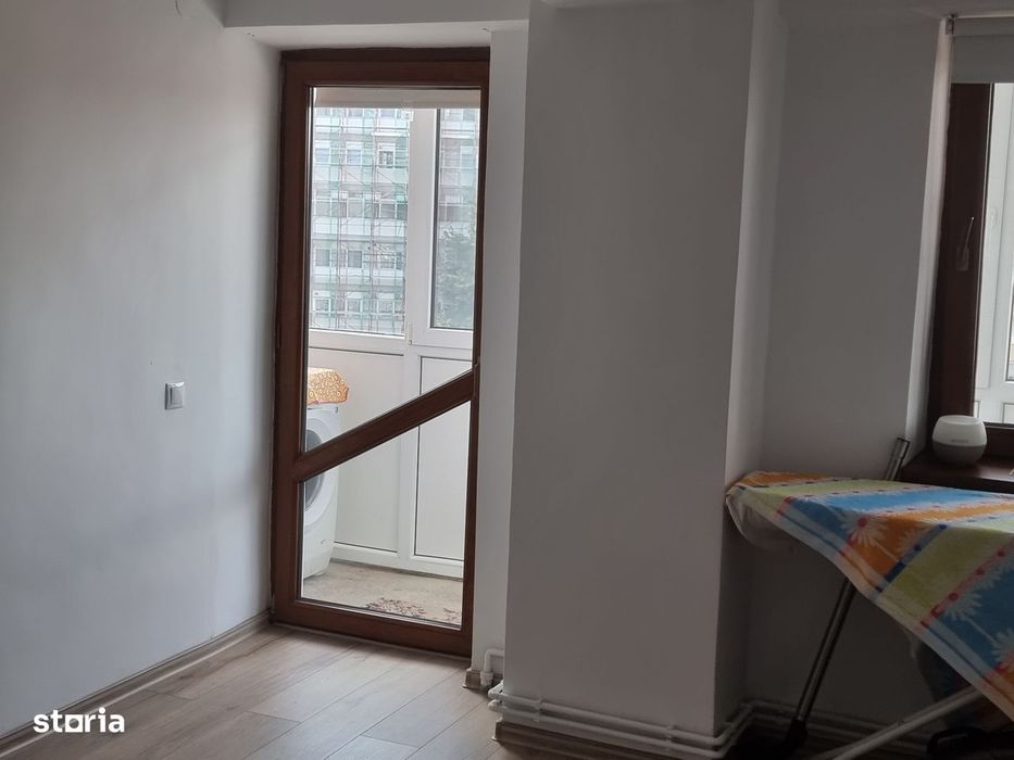 Apartament spațios cu 3 camere – Zona Policlinica Armatei, Târgoviște