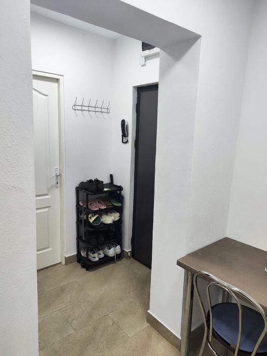 Proprietar inchiriez  garsoniera