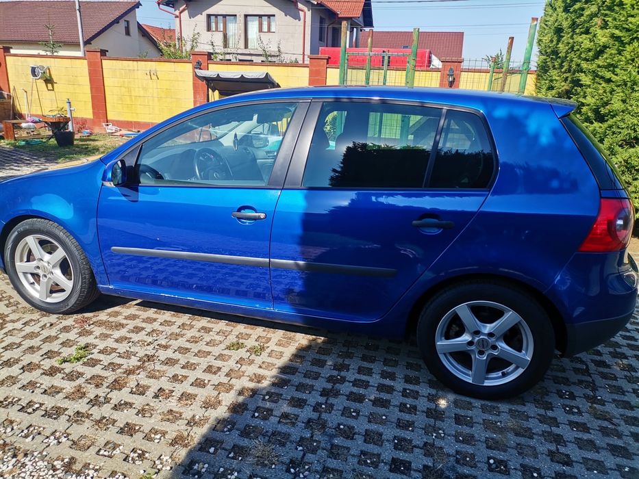 Golf 5 1.6MPI  BGU 2005 102 cp