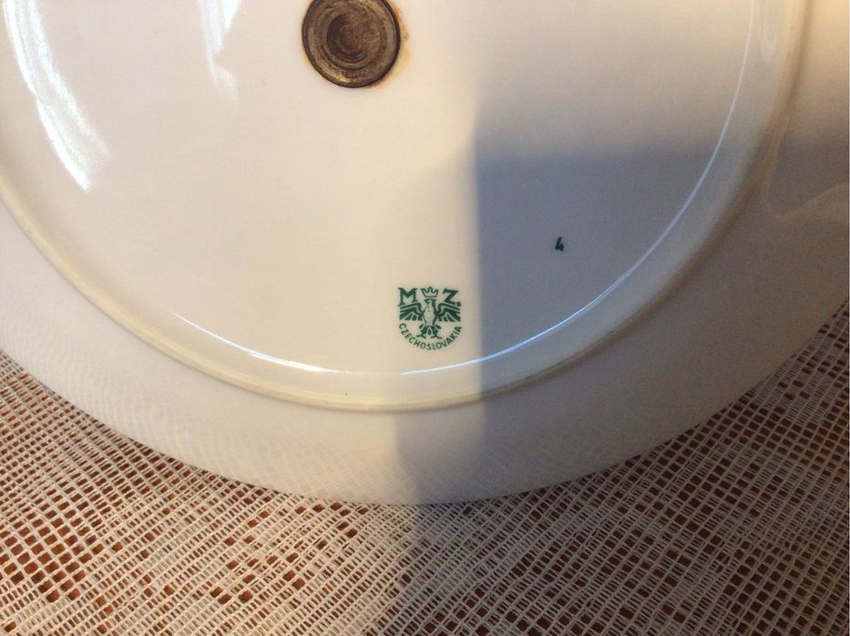 Посуда, подарки.