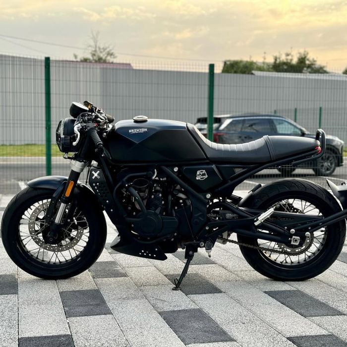 Cafe Racer Brixton Crossfire 500