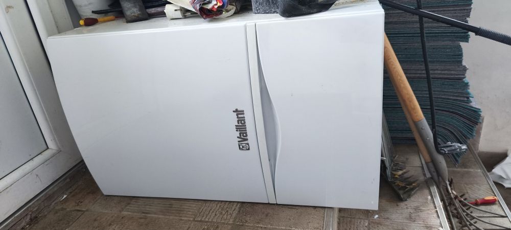 Vând centrala Vaillant