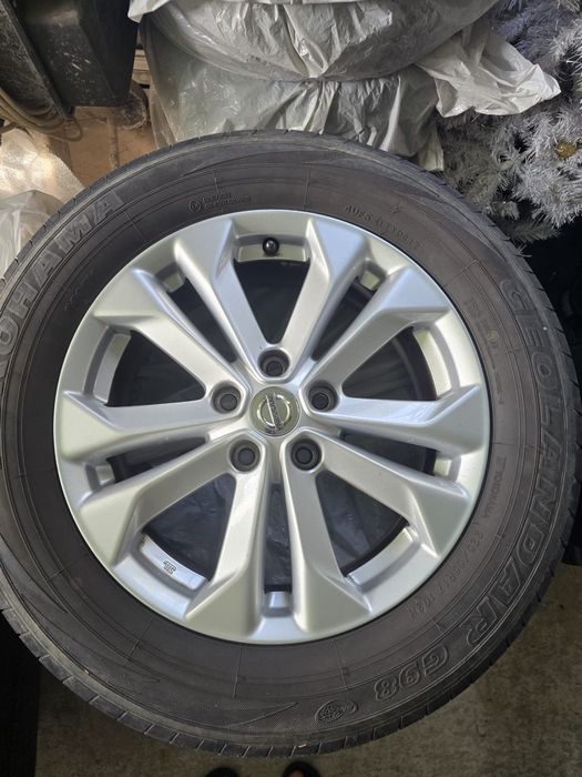 Jante aliaj originale Nissan 17”+ anvelope de vară 225/65 R17