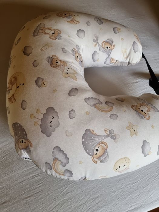 Perna pentru alaptat reglabila