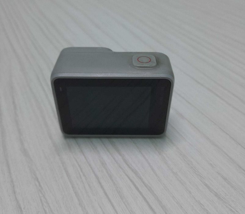 GoPro Hero 7 White+SanDisk 64GB+Suporturi Originale–Stare Foarte Bună