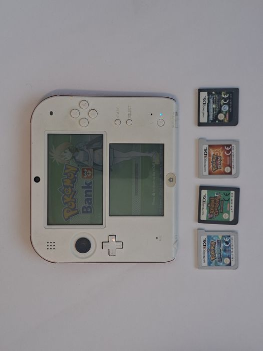 Nintendo 2DS + Pokemon игри и софтуер, пълен пакет