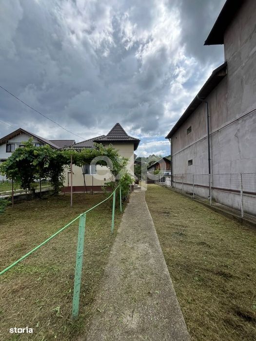 Casa cu 3 camere si teren 1.140 mp toate utilitatile, anexe si acces s