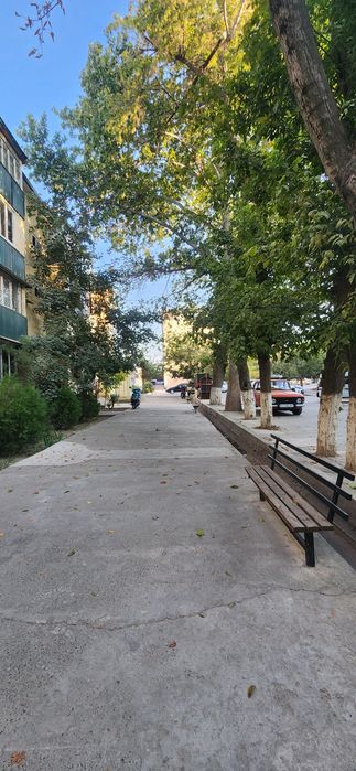 Срочно продается 2 ком..квар.. 2 этаж Мархабо