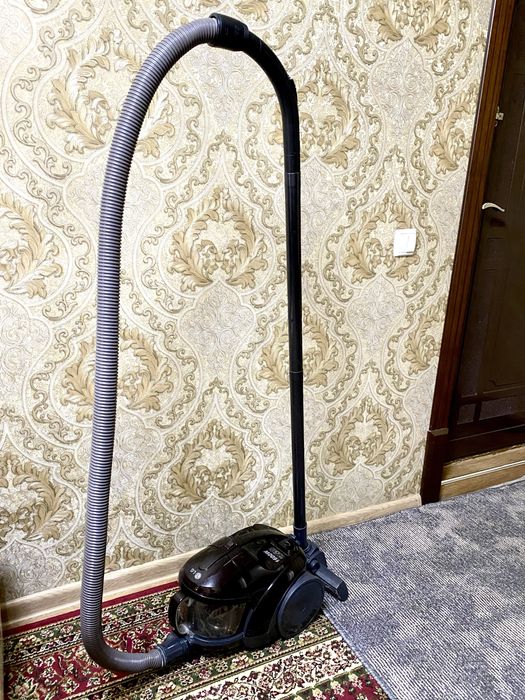 Пылесос LG  в хорошем состоянти