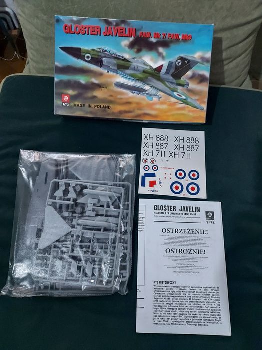 Macheta avion militar de lupta Gloster Javelin-kit jucarie colectie
