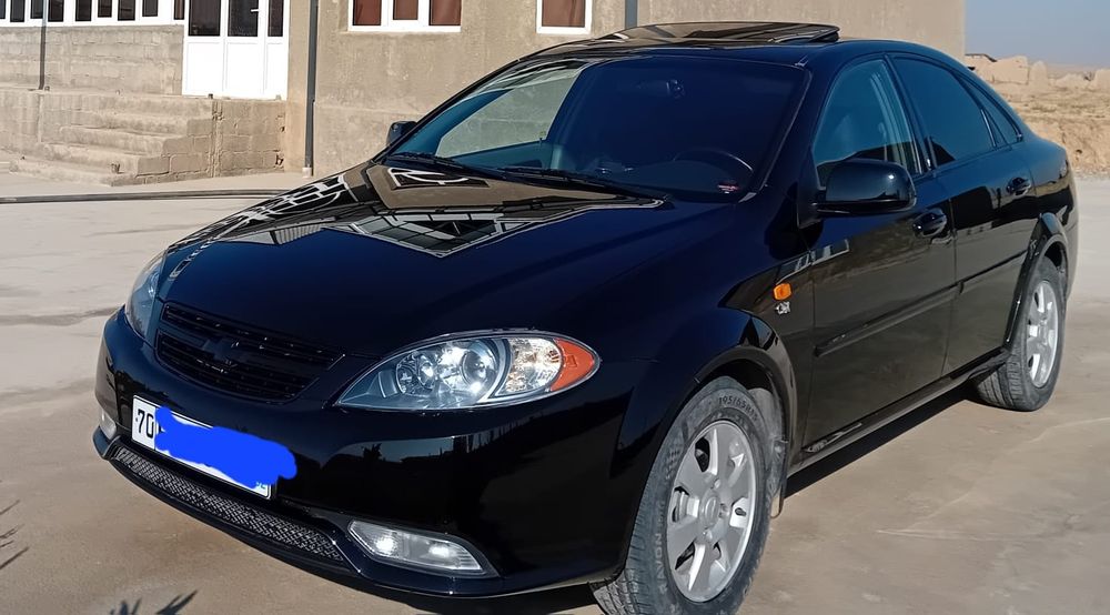 Jentira avtomat qora