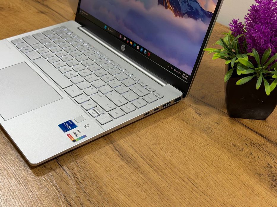 Срочно ! Hp pavilion OLED i7H It dasturlash trading ofis