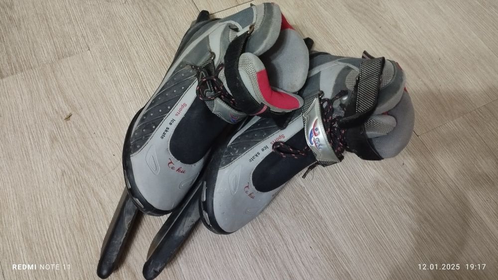 Коньки 43-44 размера