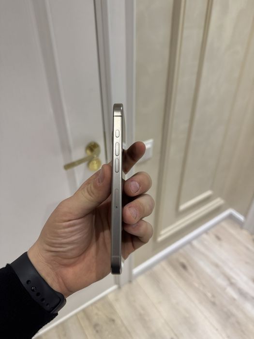 Iphone 15 pro 256gb yomkost 87%