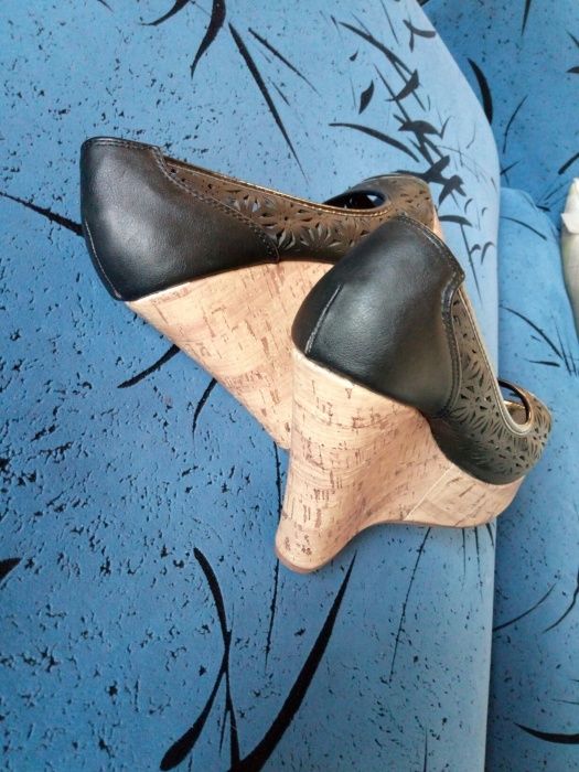 Женские туфли 37р