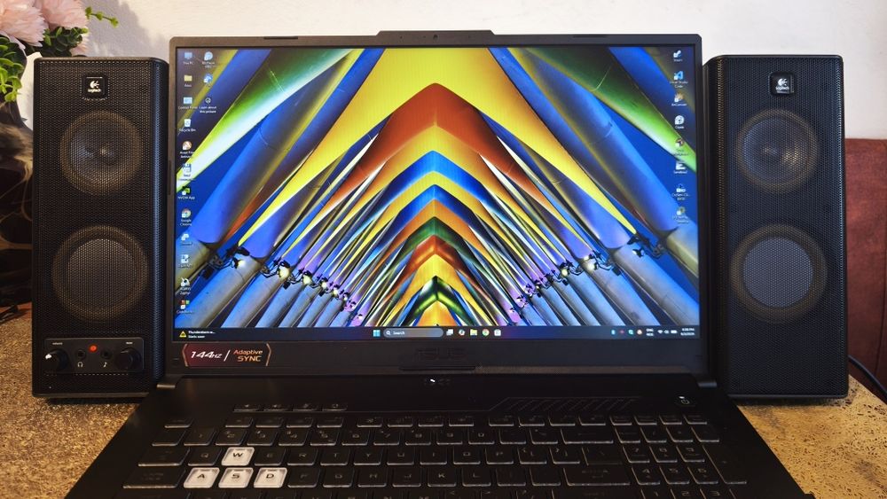 Boxe Logitech 2.0 laptop sau PC impecabile