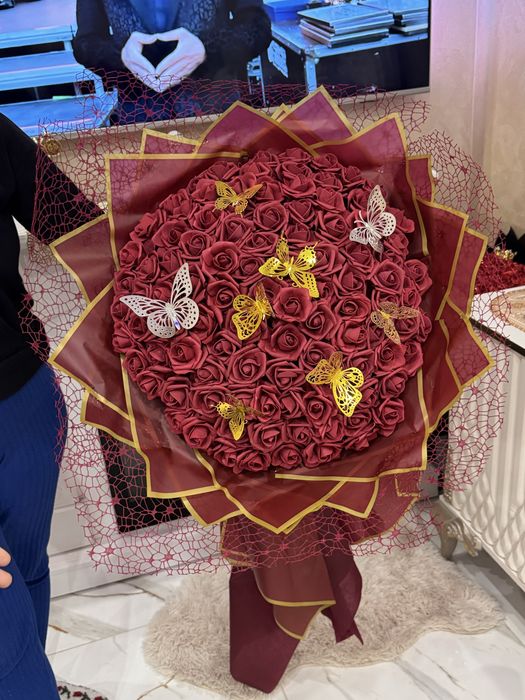 Голям букет от вечни 101 рози