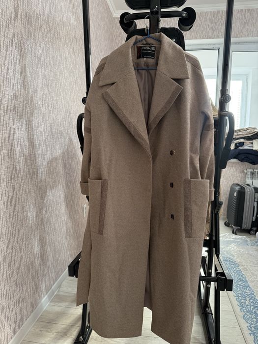 Теплое длинное пальто