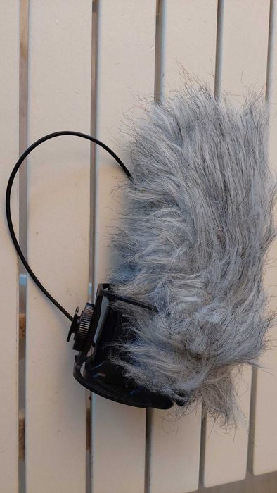 Microfon Rode videomic pro cu protectie vant