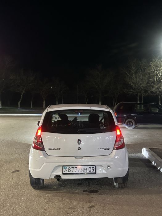 Продам Renault Sandero 2012года