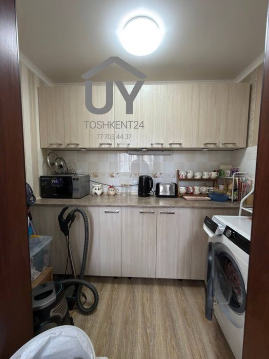 3 комнатная балкон 2х6 кирпич Буюк Ипак Йули Саехат 171 школа Максим г