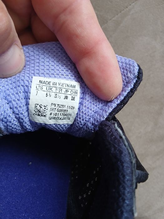 Маратонки adidas 38 номер