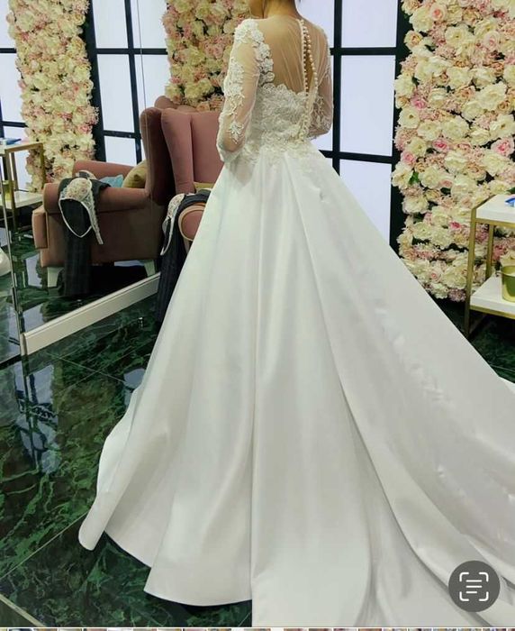 Свадебное платье