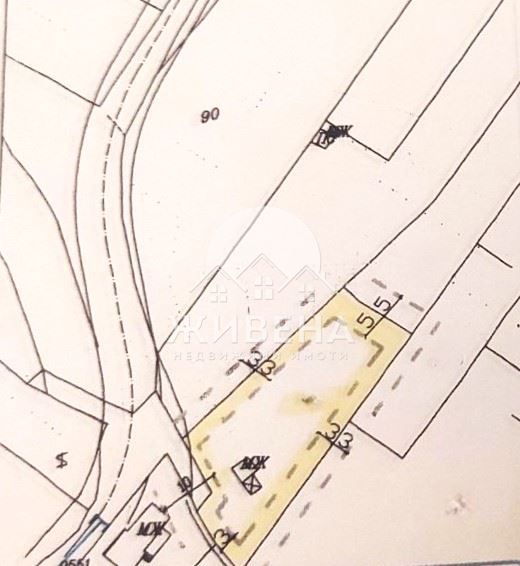 Продава парцел в м-т Ален Мак, площ 900 кв.м, ПУП, ток и вода