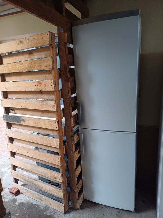 Vând mașină de spălat,frigider ,boilar și aragaz