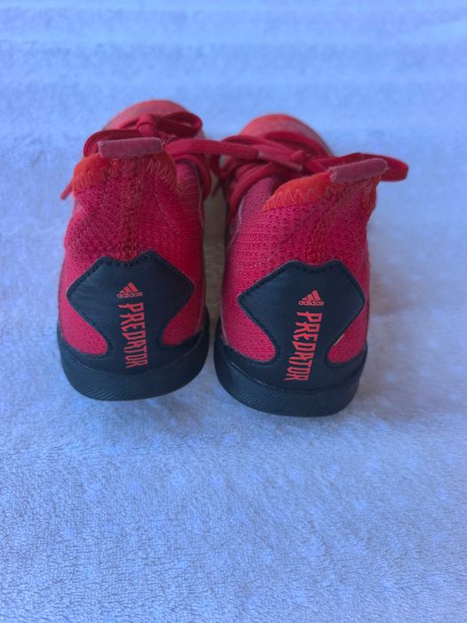 Детски стоножки adidas номер 29 стелка 17.5см в отлично състояние