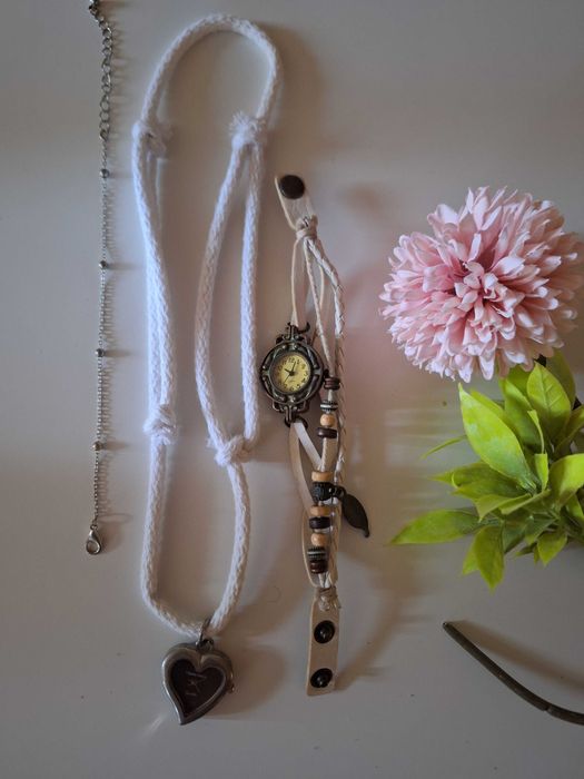 Лотове с часовници само по 10 лв лота