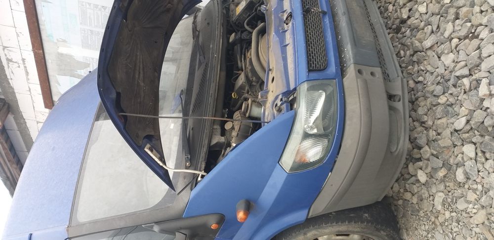 Mască, bară, capotă Ford Transit 2003